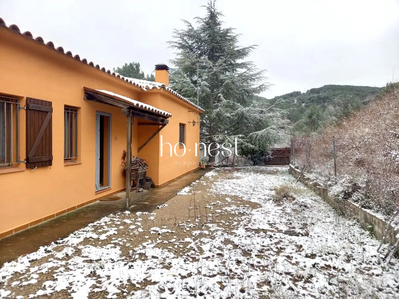 Vista exterior de Casa o xalet en venda en Pontons amb Calefacció, Jardí privat i Terrassa