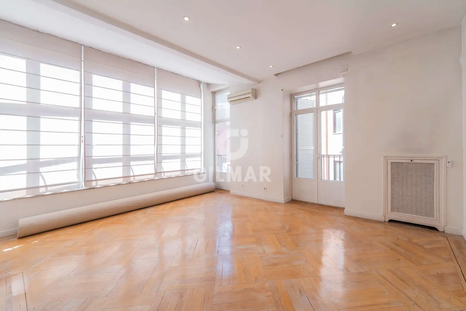 Bedroom of Flat for sale in Madrid  with Heating and Storage room