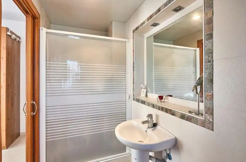 Baño de Casa o chalet en venta en Sant Pere de Ribes con Calefacción, Terraza y Trastero