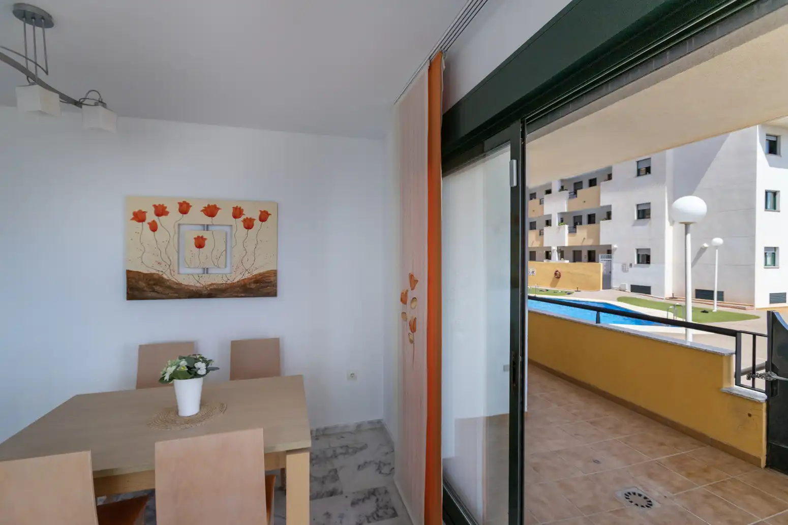 Terraza de Piso en venta en Benalmádena con Aire acondicionado, Calefacción y Jardín privado