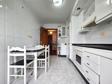 Piso con balcón en venta en Posío