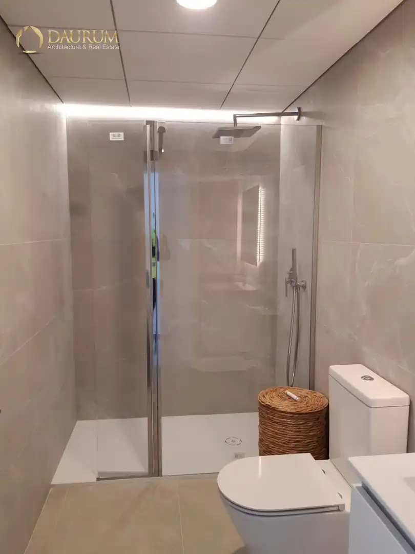Baño de Dúplex en venta en Santa Pola con Aire acondicionado, Calefacción y Terraza