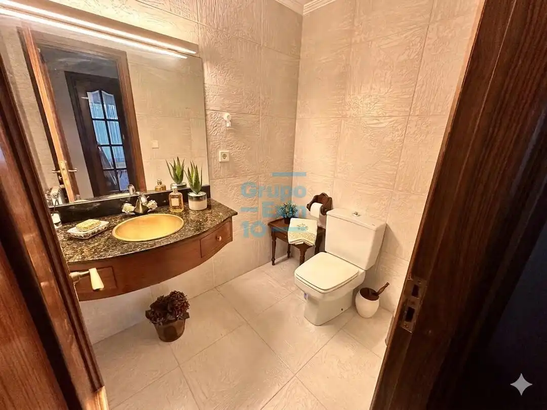 Baño de Casa o chalet en venta en Hondarribia con Jardín privado, Terraza y Trastero