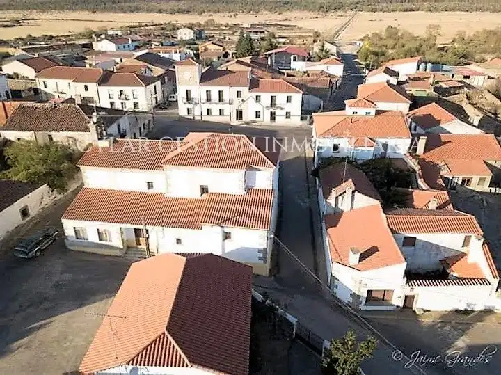 Vista exterior de Casa o xalet en venda en Fuenteliante amb Calefacció, Moblat i Forn
