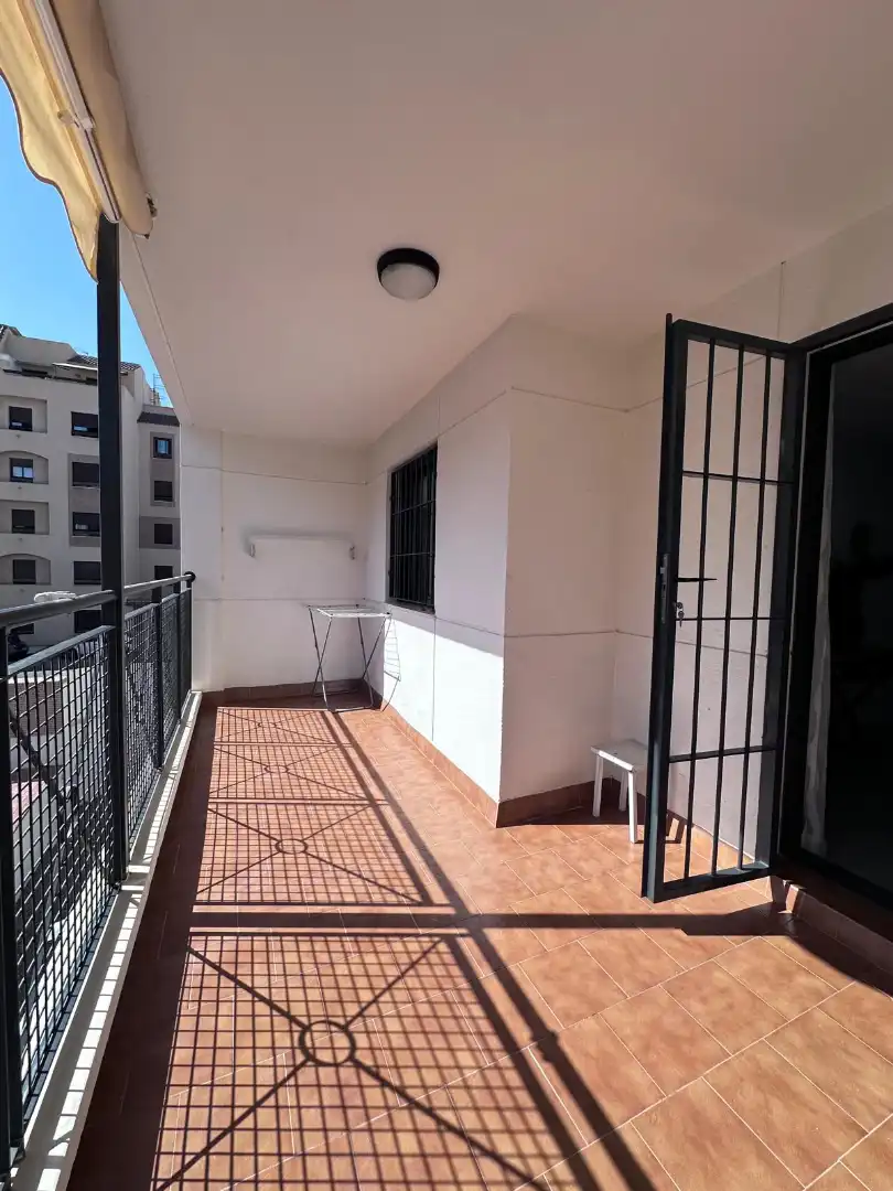 Terrassa de Pis de lloguer en Roquetas de Mar amb Aire condicionat, Terrassa i Moblat