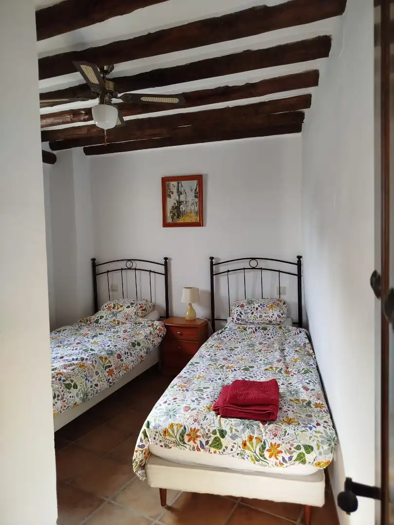 Dormitori de Casa adosada en venda en Nevada amb Calefacció, Terrassa i Moblat