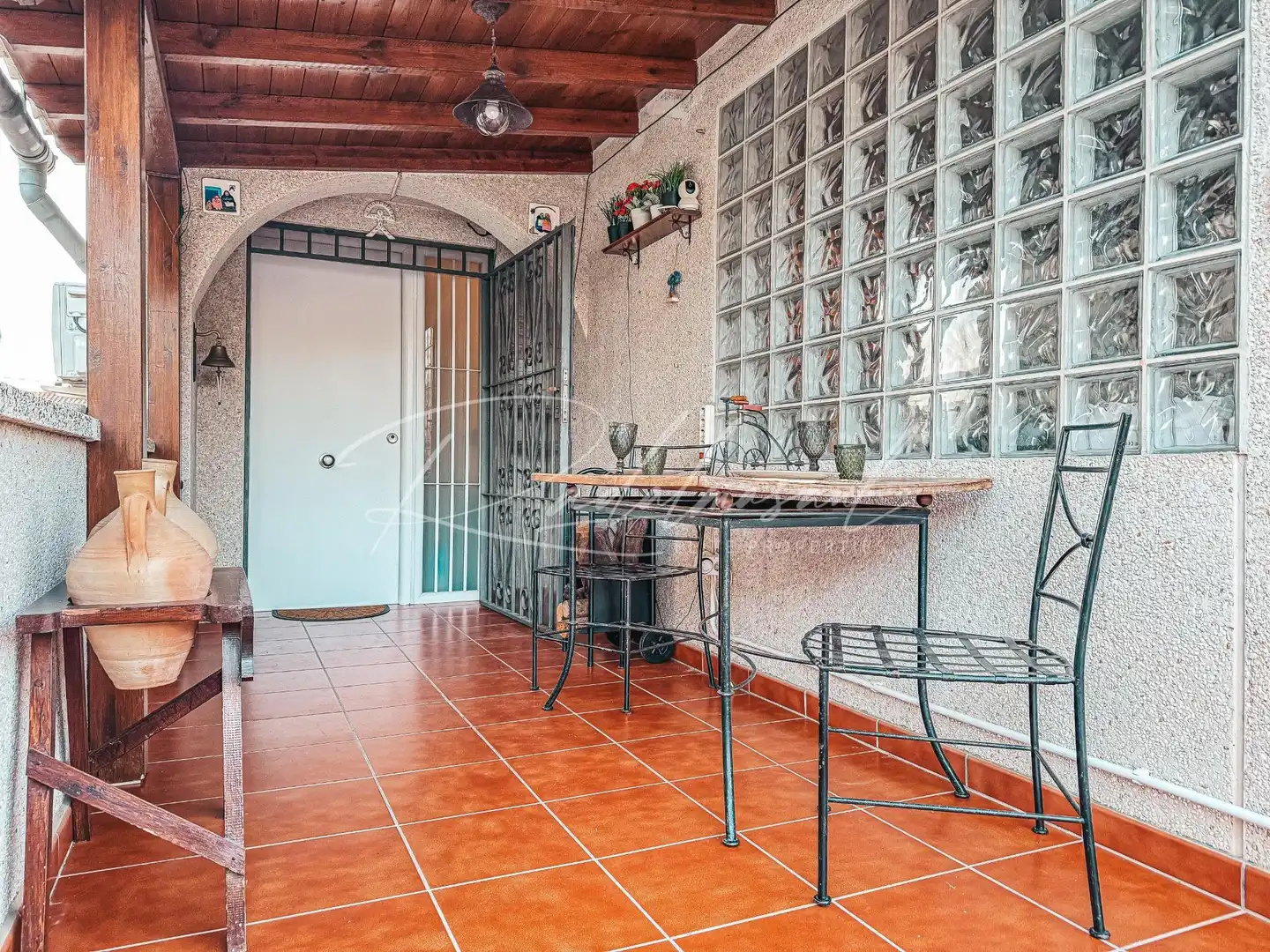Terrasse von Einfamilien-Reihenhaus zum Verkauf in Cambrils mit Klimaanlage, Heizung und Privatgarten