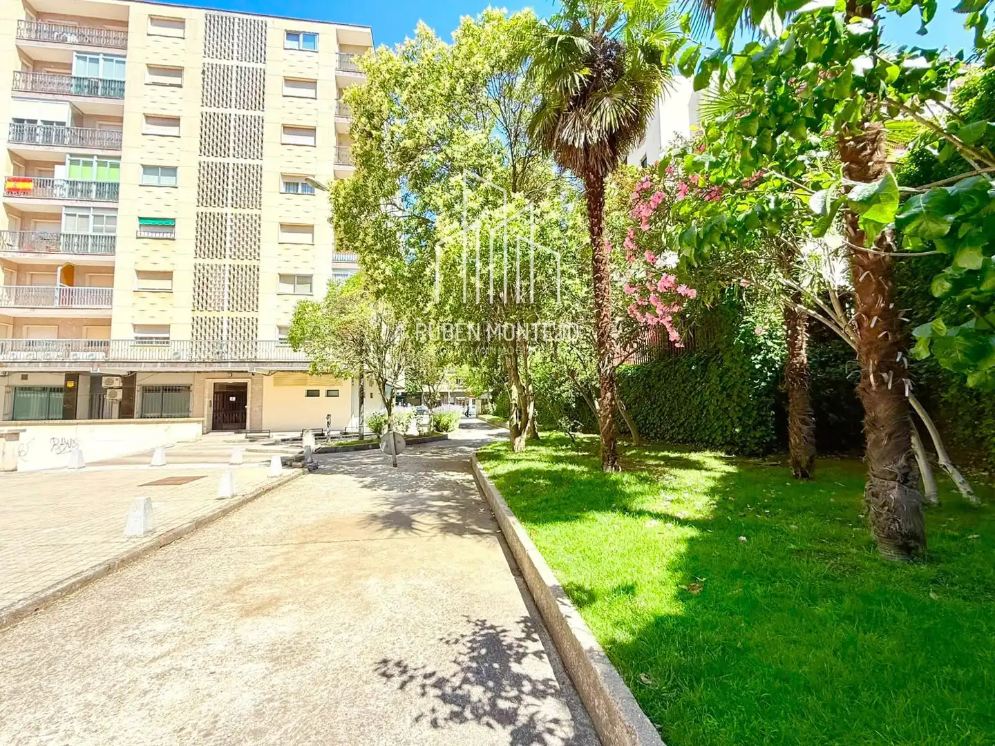 Vista exterior de Pis en venda en Salamanca amb Calefacció, Terrassa i Traster