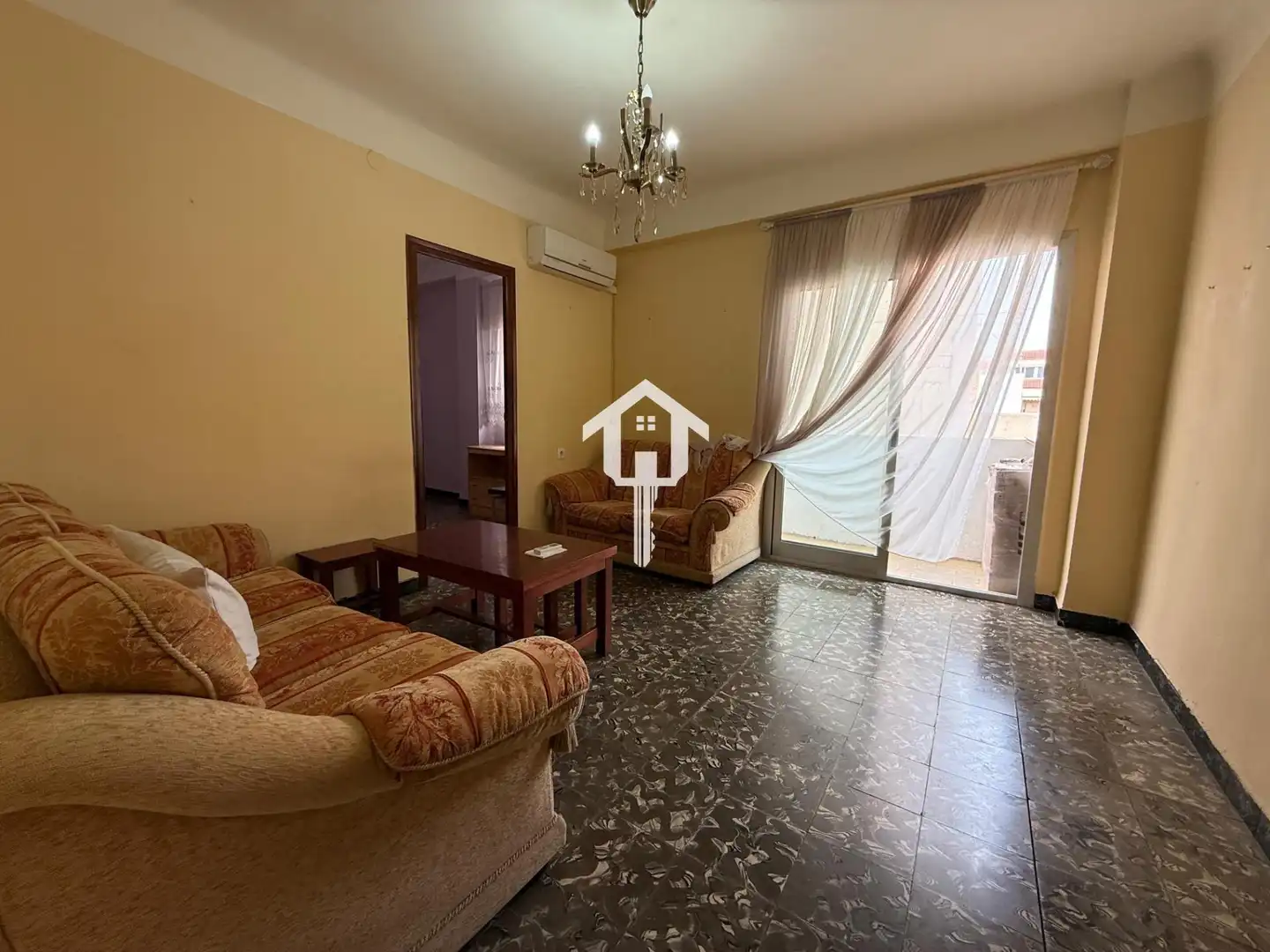 Apartamento en venta en Calle MAESTRO ALONSO, Altozano - Conde Lumiares