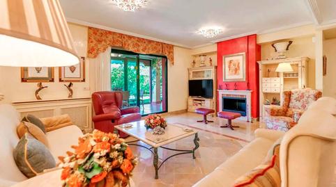 Photo 4 of Single-family semi-detached for rent in Lomas de Marbella Club, Marbella