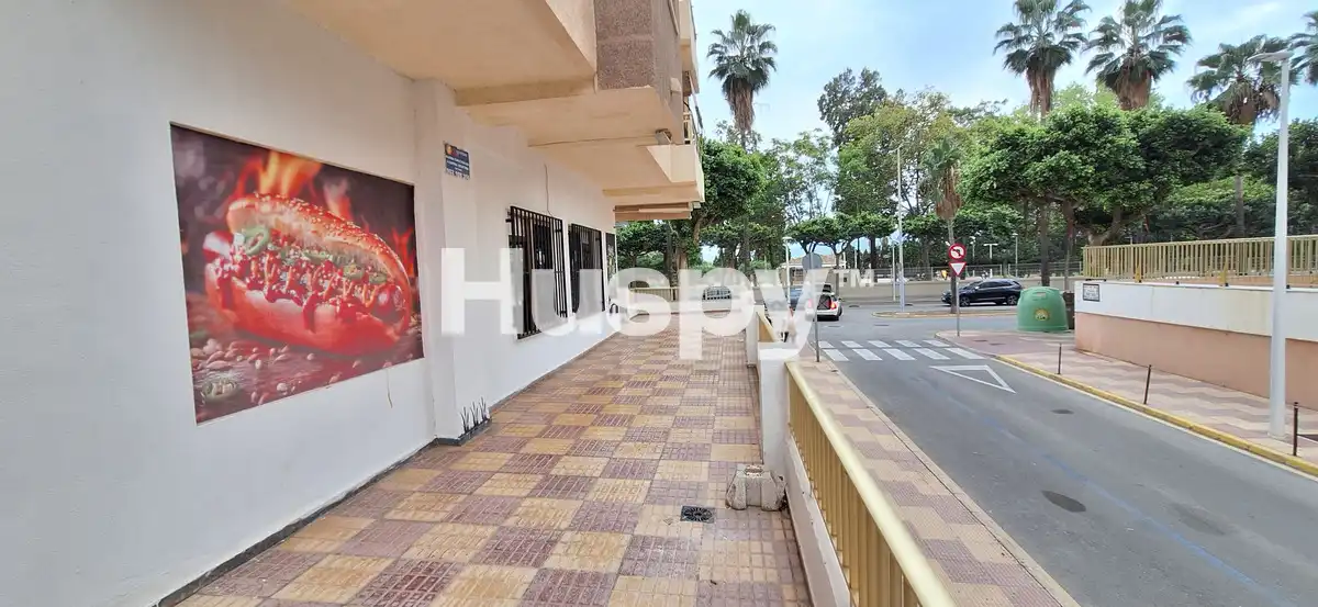 Local comercial en venta en Avinguda del País Valencià 67, imagen 4