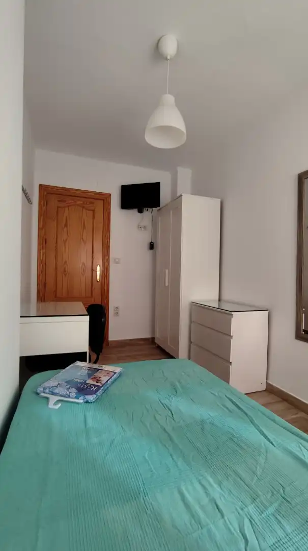 Schlafzimmer von Wohnung zur Miete in Granada mit Klimaanlage, Möbliert und Ofen