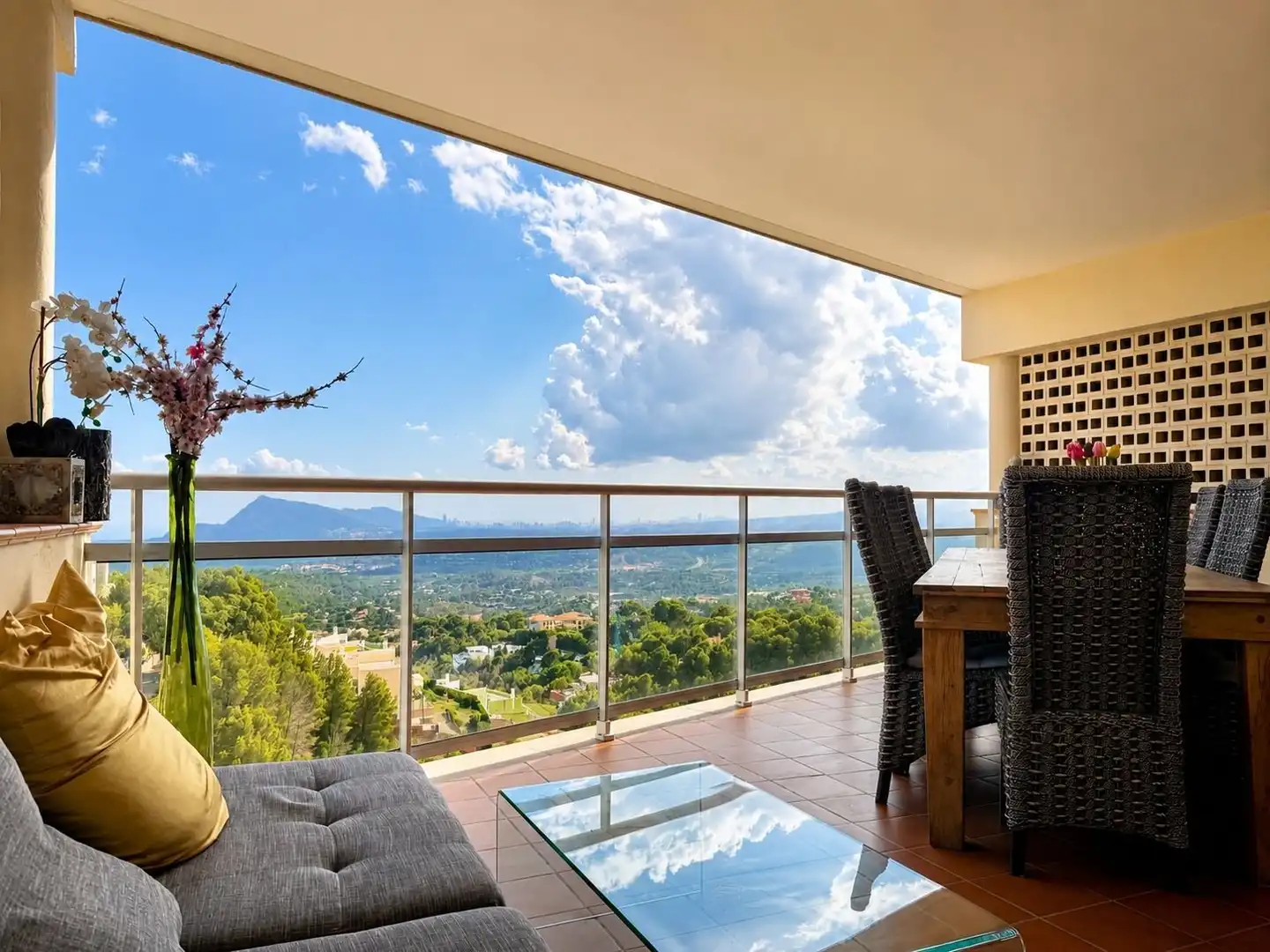 Maison mitoyenne avec piscine à vendre à Calle Costa del Azahar 32