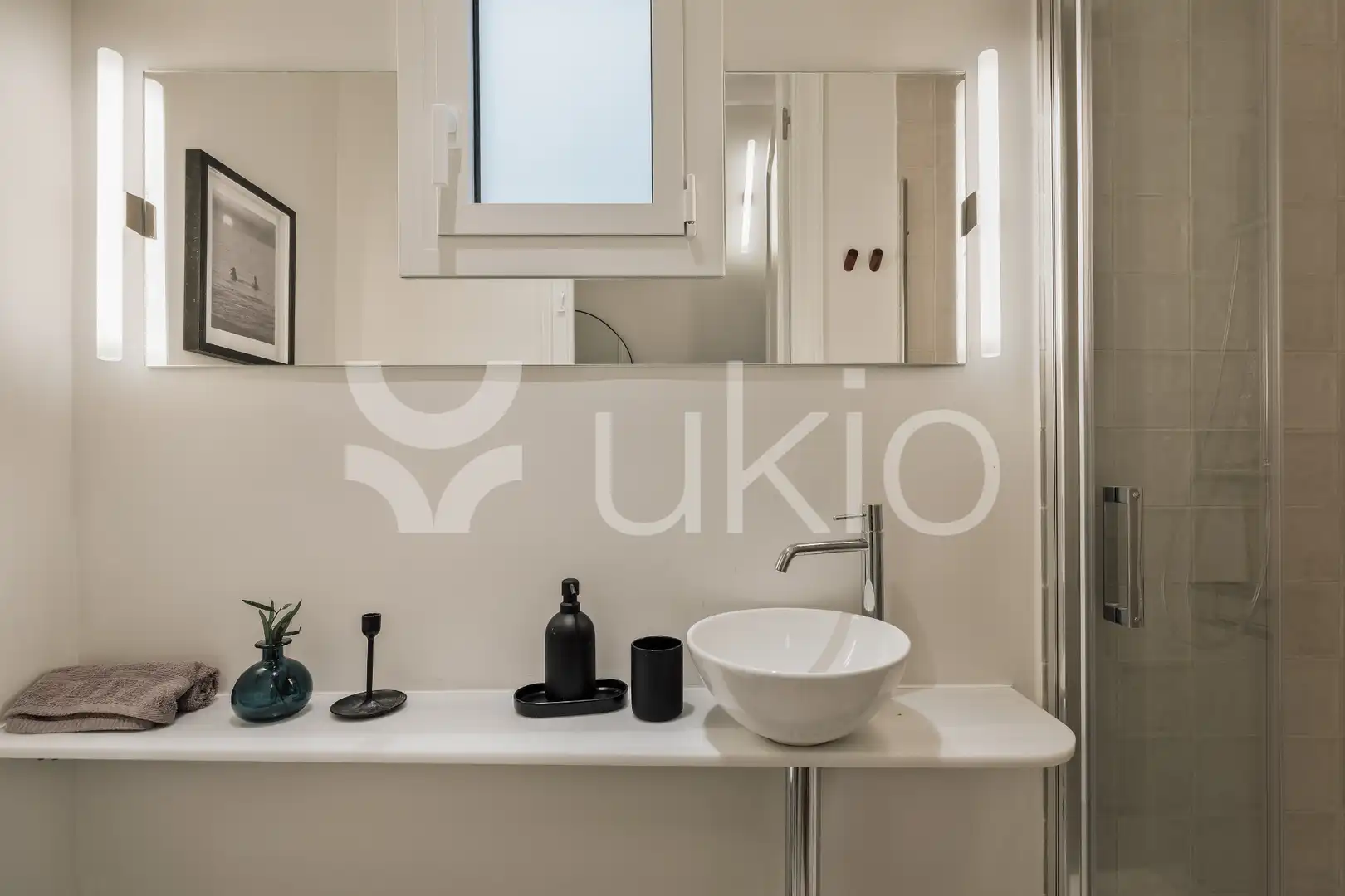 Baño de Apartamento de alquiler en Barcelona con Aire acondicionado, Calefacción y Amueblado