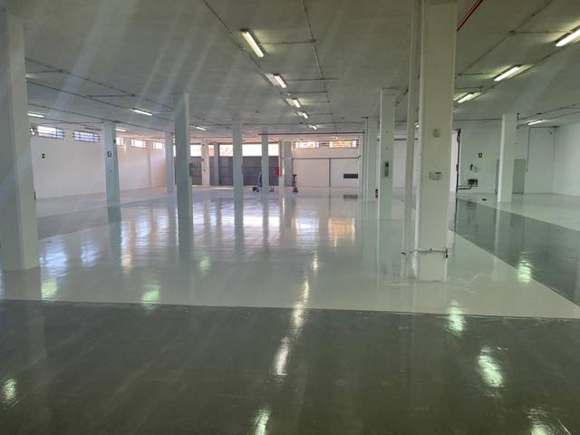 Nave industrial en Alquiler en Acorán