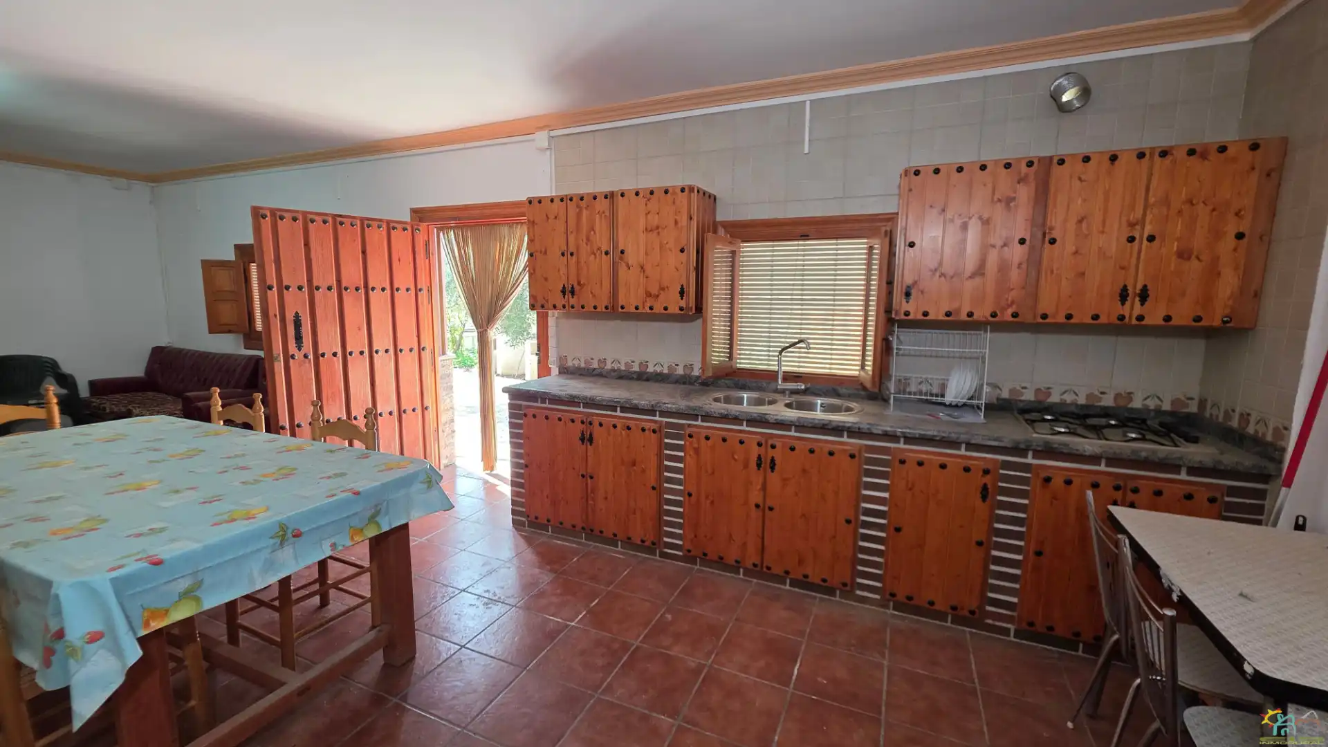 Cuina de Finca rústica en venda en Canjáyar amb Moblat
