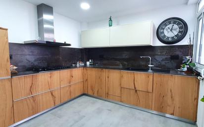 Kitchen of Flat for sale in Sabadell  with Air Conditioner, Heating and Storage room