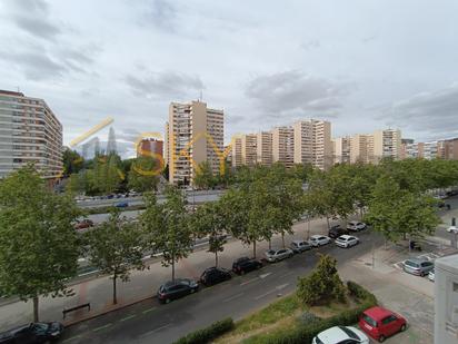 Exterior view of Flat for sale in  Madrid Capital  with Air Conditioner, Terrace and Balcony