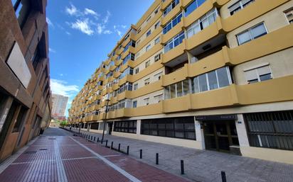 Vista exterior de Pis en venda en Las Palmas de Gran Canaria amb Balcó