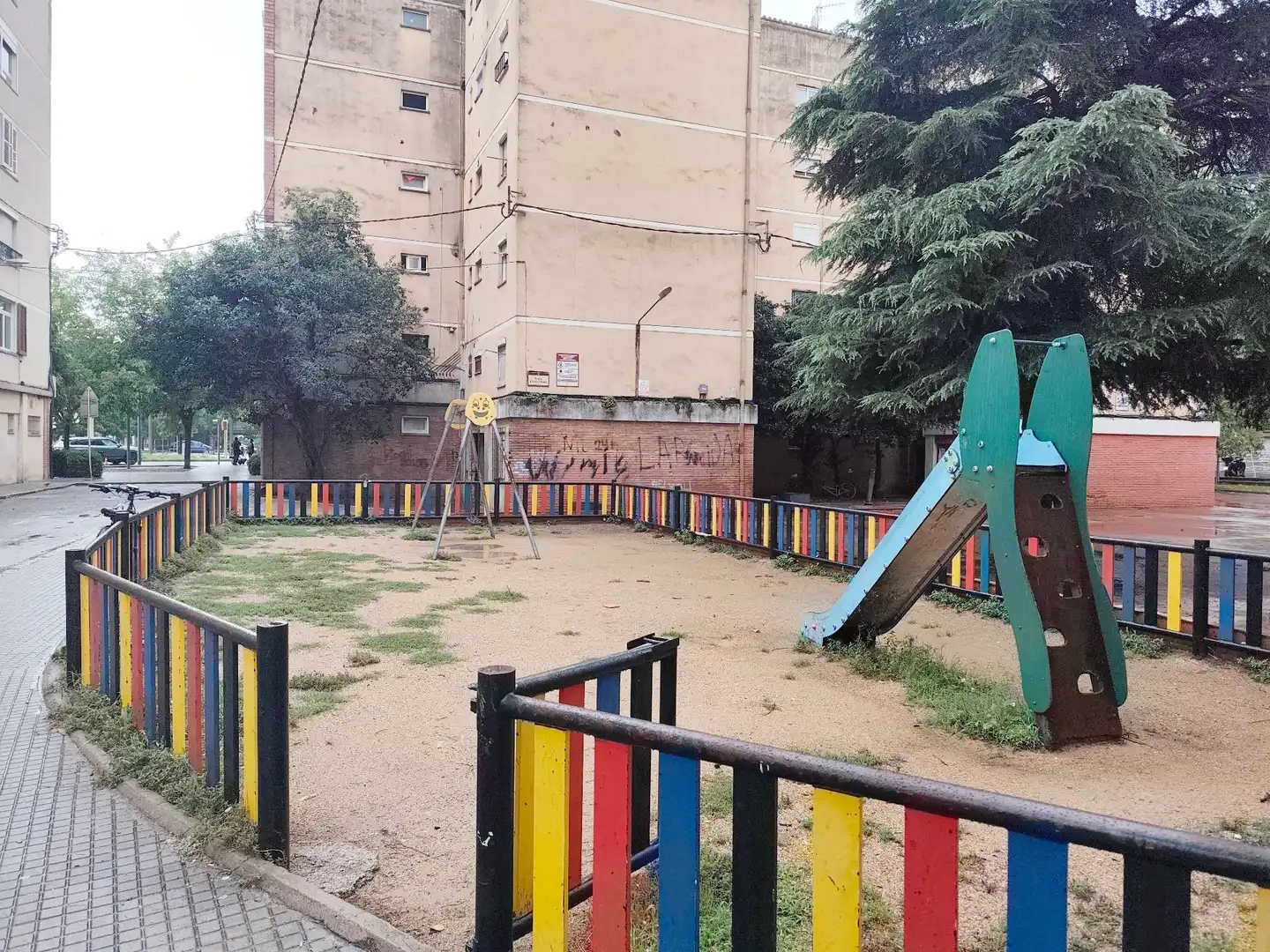 Flat with lift for sale in Barri dels Escriptors