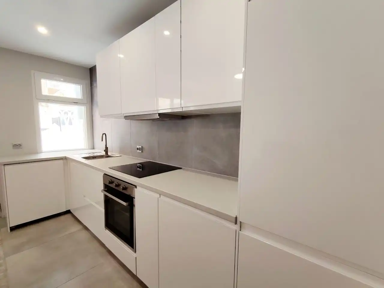 Apartment zum Verkauf in Avenida Avenida Alemania, imagen 4