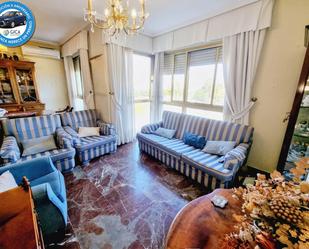 Living room of Flat for sale in  Cádiz Capital  with Heating, Parquet flooring and Terrace