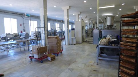 NAVE INDUSTRIAL EN VENTA DE 3750M2 EN PALA DE TORRUELLA