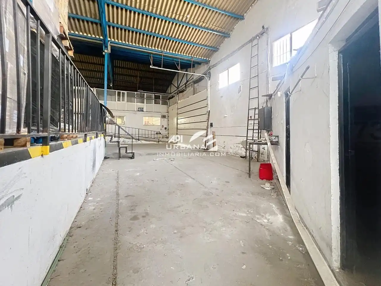 Nau industrial de lloguer en Lucena