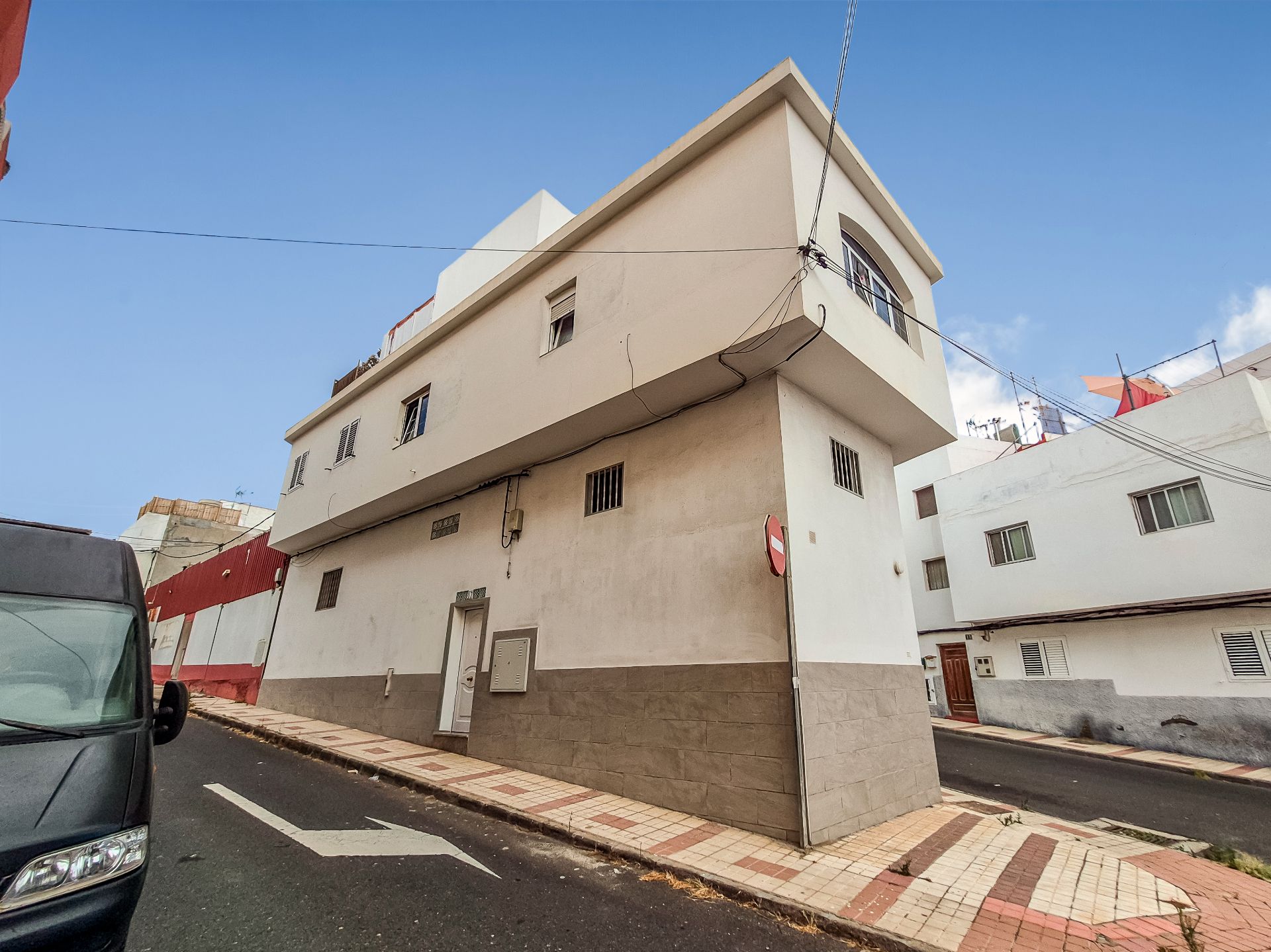 Vista exterior de Casa adosada en venta en Las Palmas de Gran Canaria con Terraza, Trastero y Amueblado