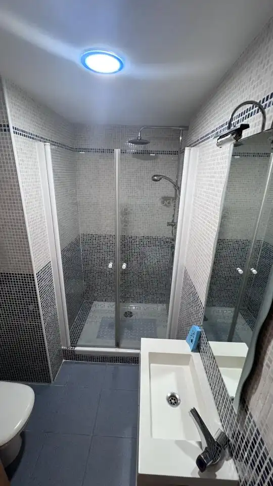 Bany de Apartament en venda en Benicarló amb Aire condicionat, Terrassa i Moblat