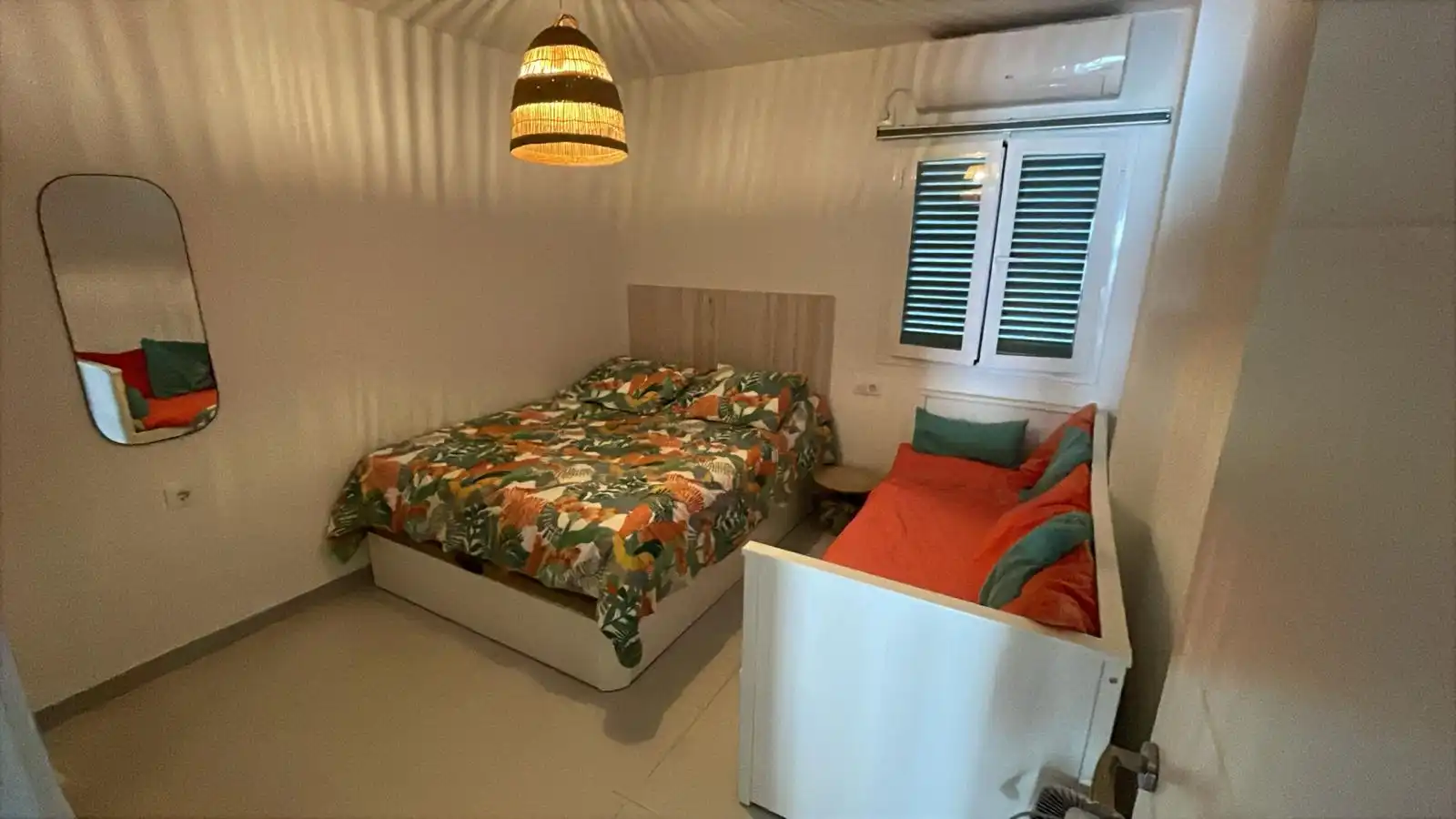 Habitación de Apartamento en venta en El Portil con Terraza, Amueblado y Piscina comunitaria