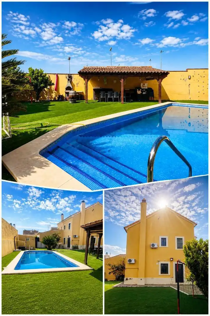 Casa adosada en venda a Oromana