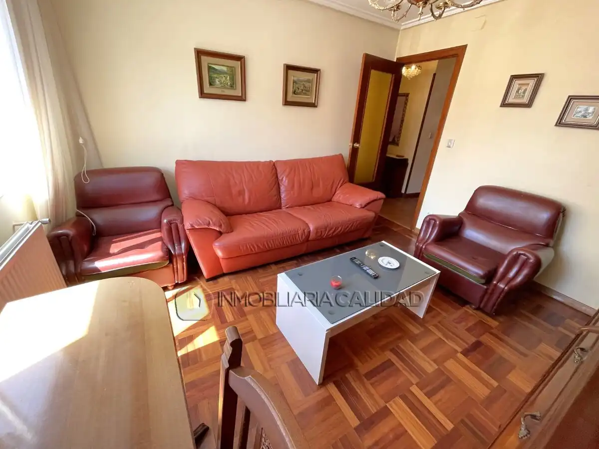 Sala de estar de Piso de alquiler en Burgos con Calefacción y Amueblado