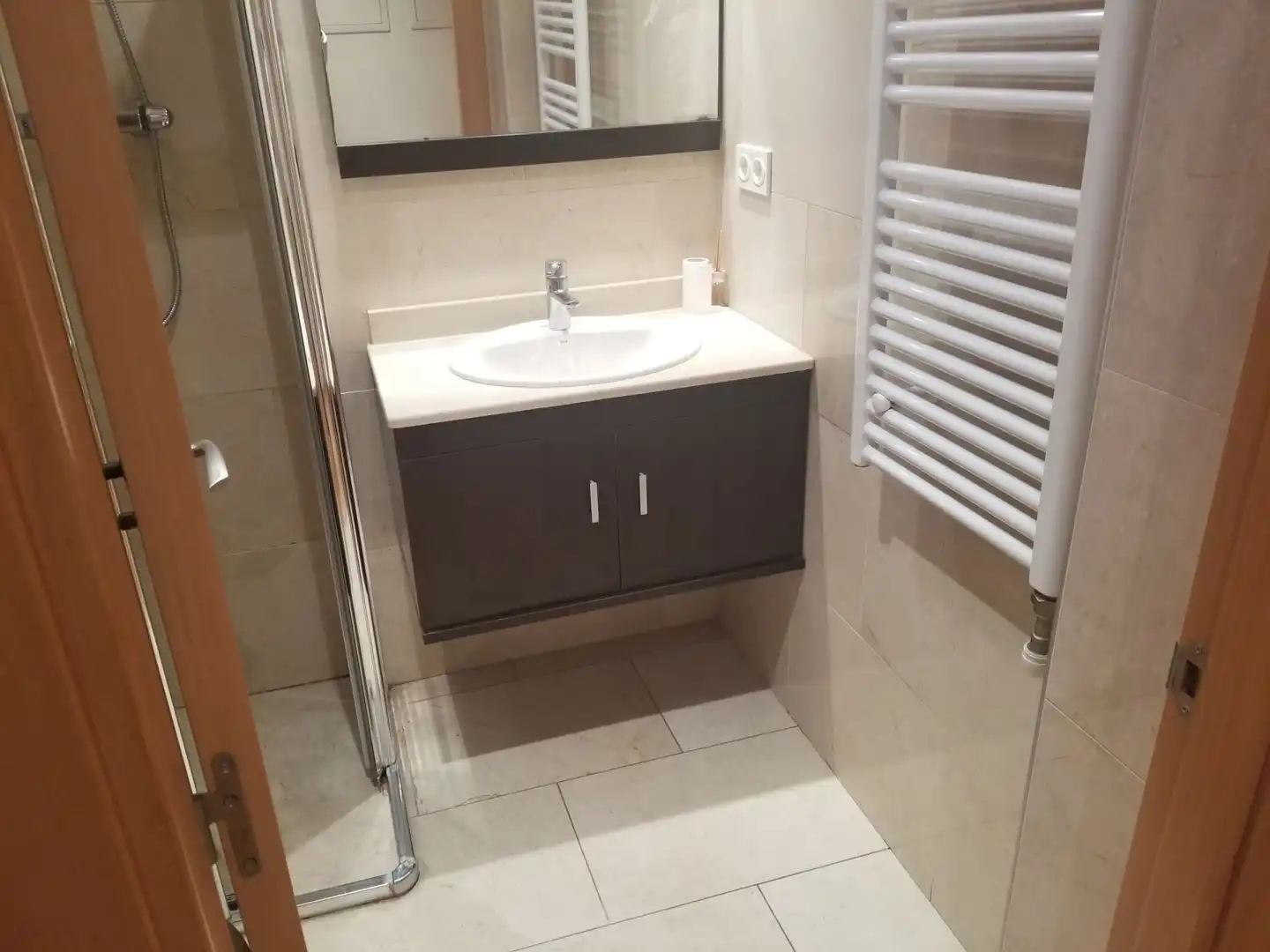Bathroom of Apartments for rent in Lleida  with Furnished