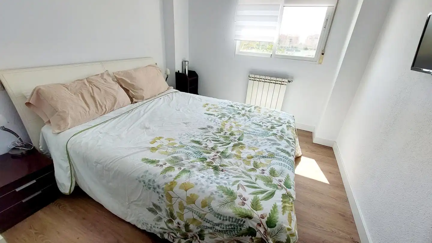 Schlafzimmer von Wohnung zum Verkauf in Elche / Elx mit Klimaanlage, Balkon und Gemeinschaftspool