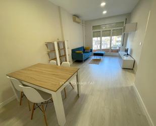 Sala d'estar de Pis de lloguer en  Barcelona Capital amb Aire condicionat, Calefacció i Parquet
