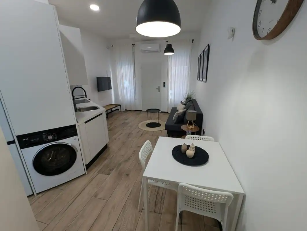 Sala d'estar de Local en venda en Málaga amb Calefacció