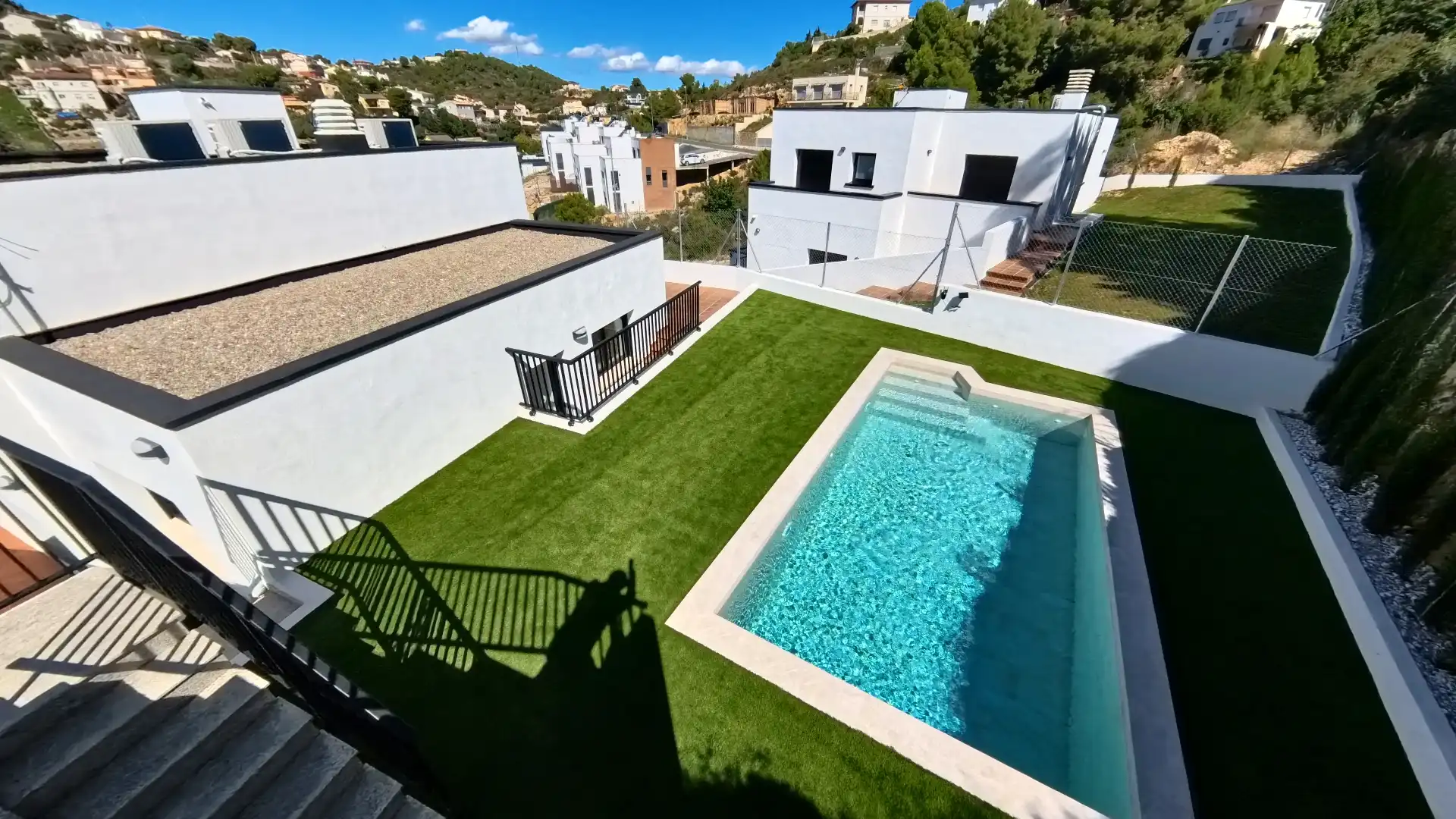 Piscina de Casa o xalet en venda en Calafell amb Aire condicionat, Calefacció i Jardí privat
