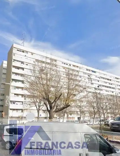 Vista exterior de Pis en venda en Sant Adrià de Besòs