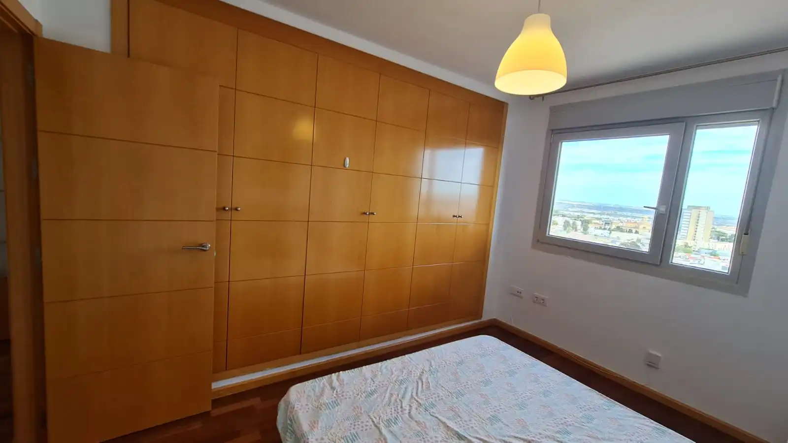 Schlafzimmer von Wohnung zur Miete in San Fernando mit Klimaanlage, Möbliert und Ofen