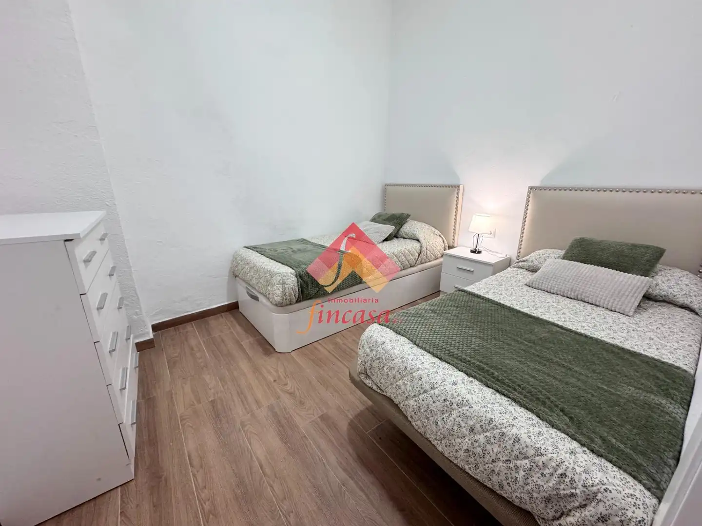 Schlafzimmer von Wohnung zur Miete in Ronda mit Heizung und Möbliert
