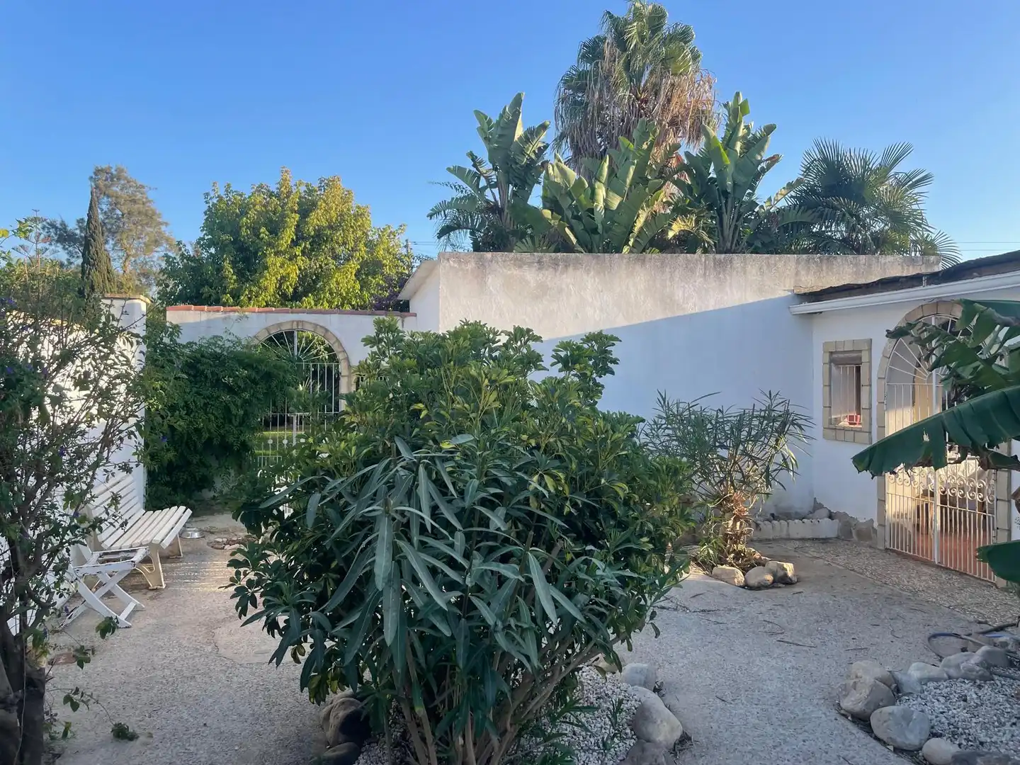 Vista exterior de Casa o chalet en venta en Sanlúcar de Barrameda con Jardín privado, Piscina y Internet