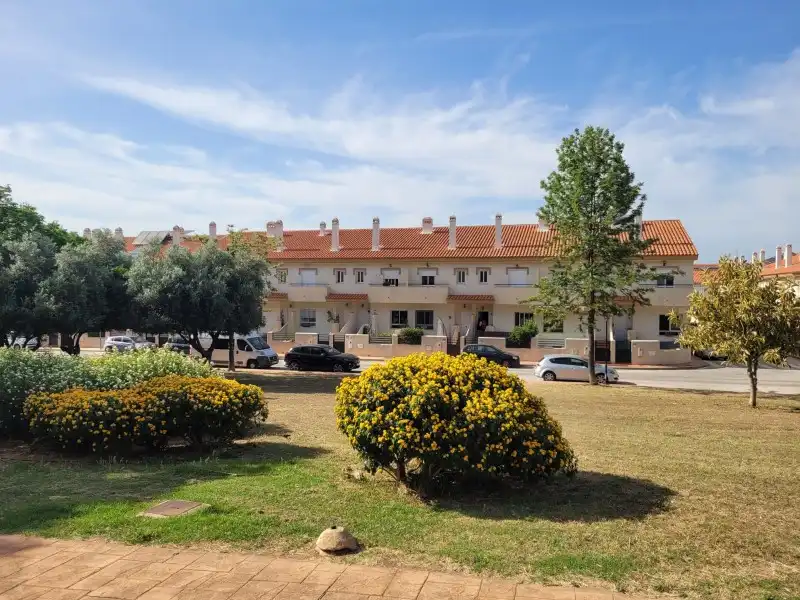 Casa adosada en venda a Calle Mar del Norte, 77, Jardines de Alhaurín - Huerta Alta - Fuensanguínea