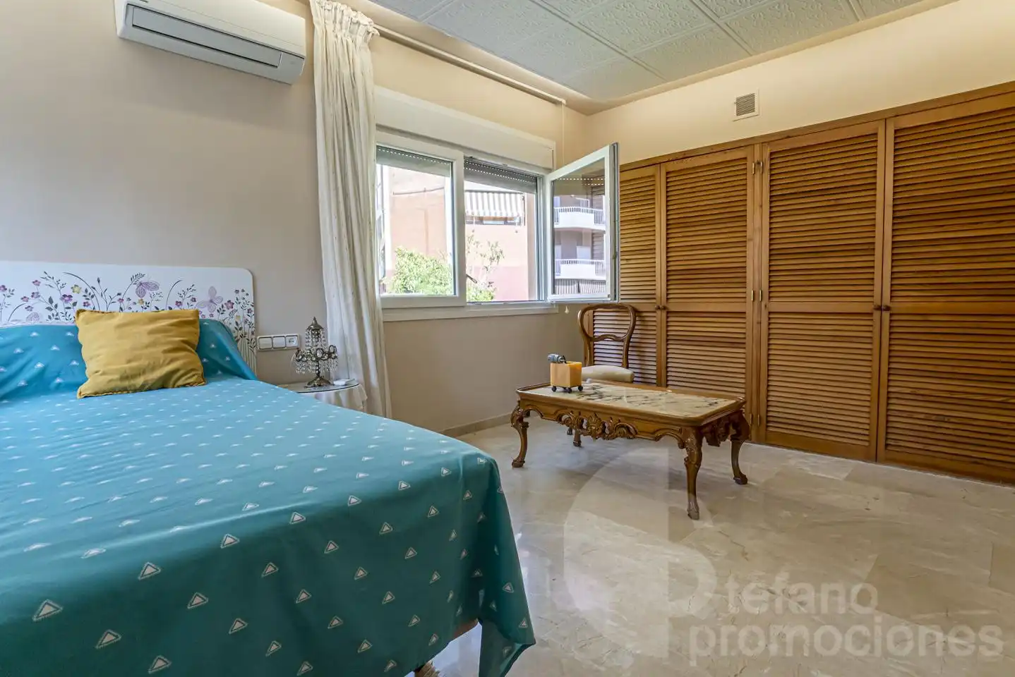 Schlafzimmer von Haus oder Chalet zum Verkauf in Málaga mit Klimaanlage, Privatgarten und Terrasse