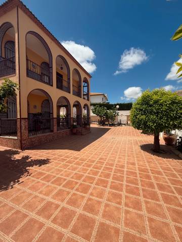 Casa-chalet en Venta en Mancha Real