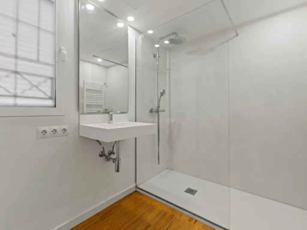 Bany de Apartament en venda en Alicante / Alacant amb Aire condicionat i Internet