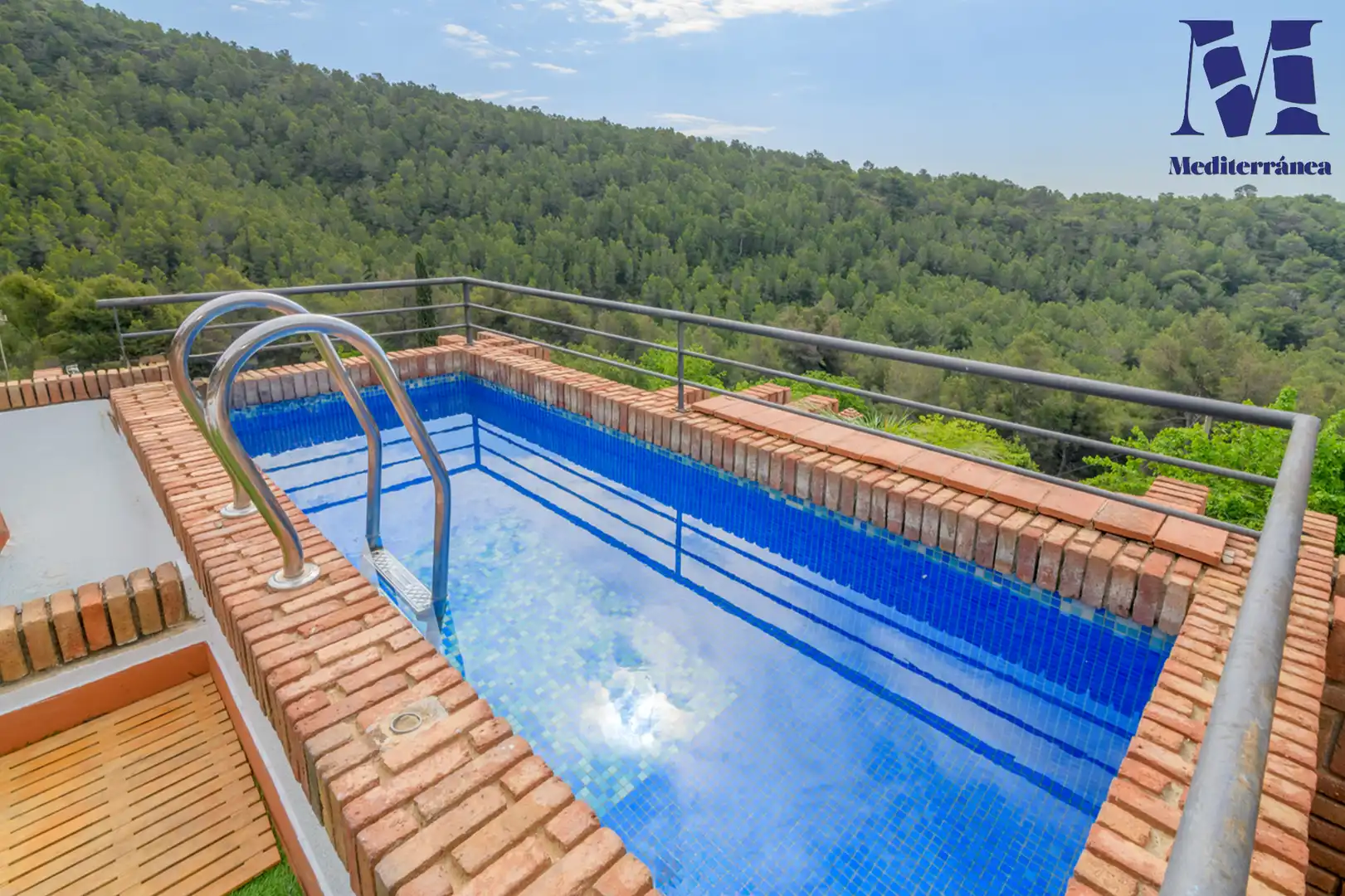 Swimming pool of Houses for sale in Castelldefels  with Air Conditioner, Heating and Private garden