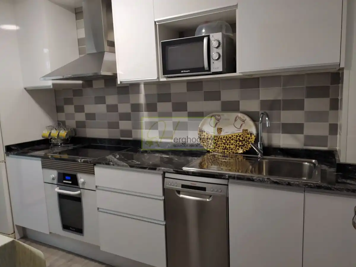 Cocina de Piso de alquiler en Toledo con Terraza