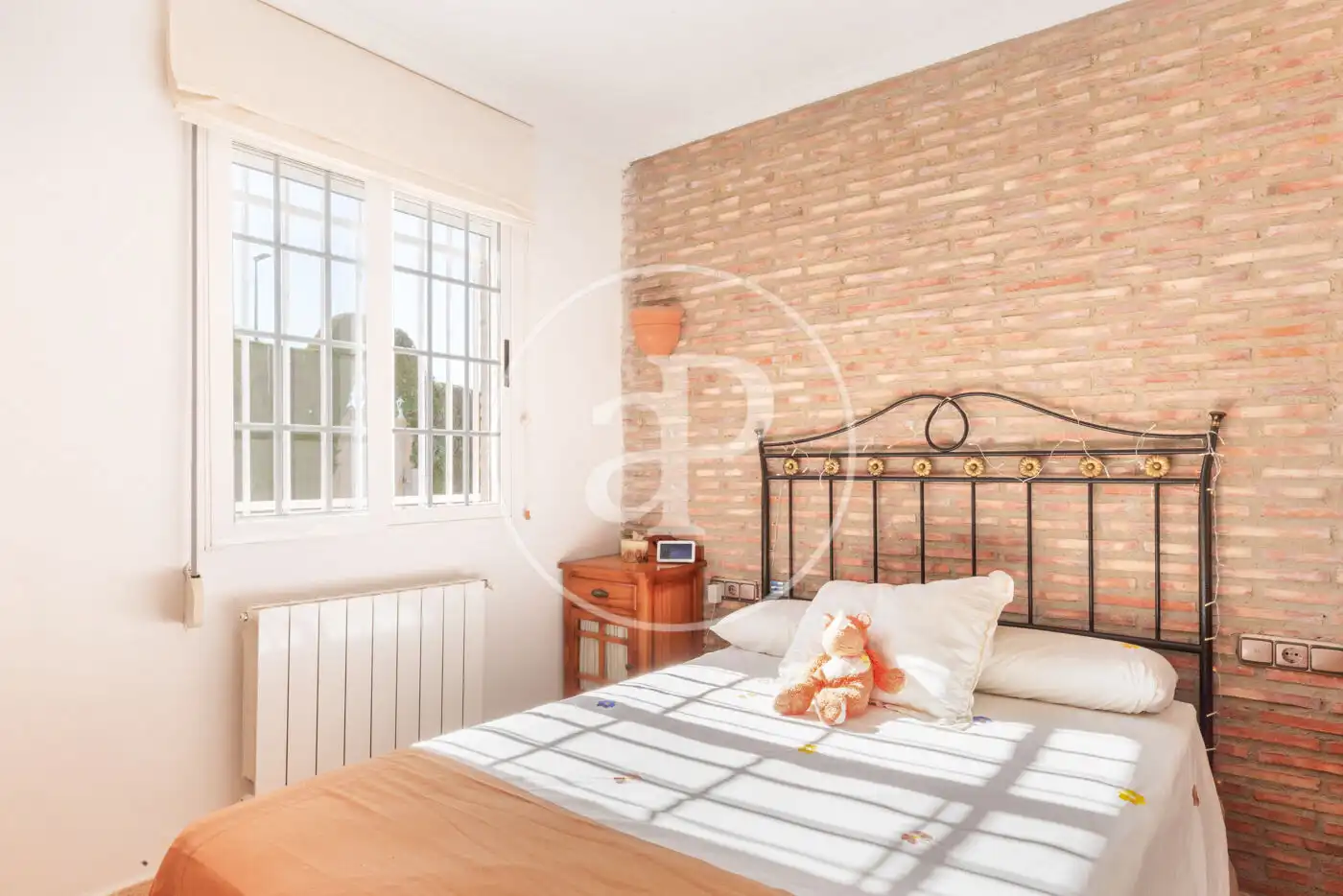 Dormitori de Casa o xalet en venda en Riba-roja de Túria amb Calefacció, Jardí privat i Terrassa