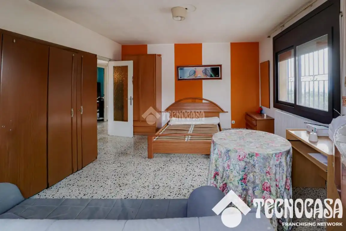 Dormitori de Casa o xalet en venda en Rubí amb Calefacció
